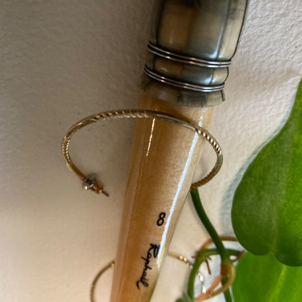 Vintage Gold Tone Hoops with a Twist Design - Picture 6 of 6